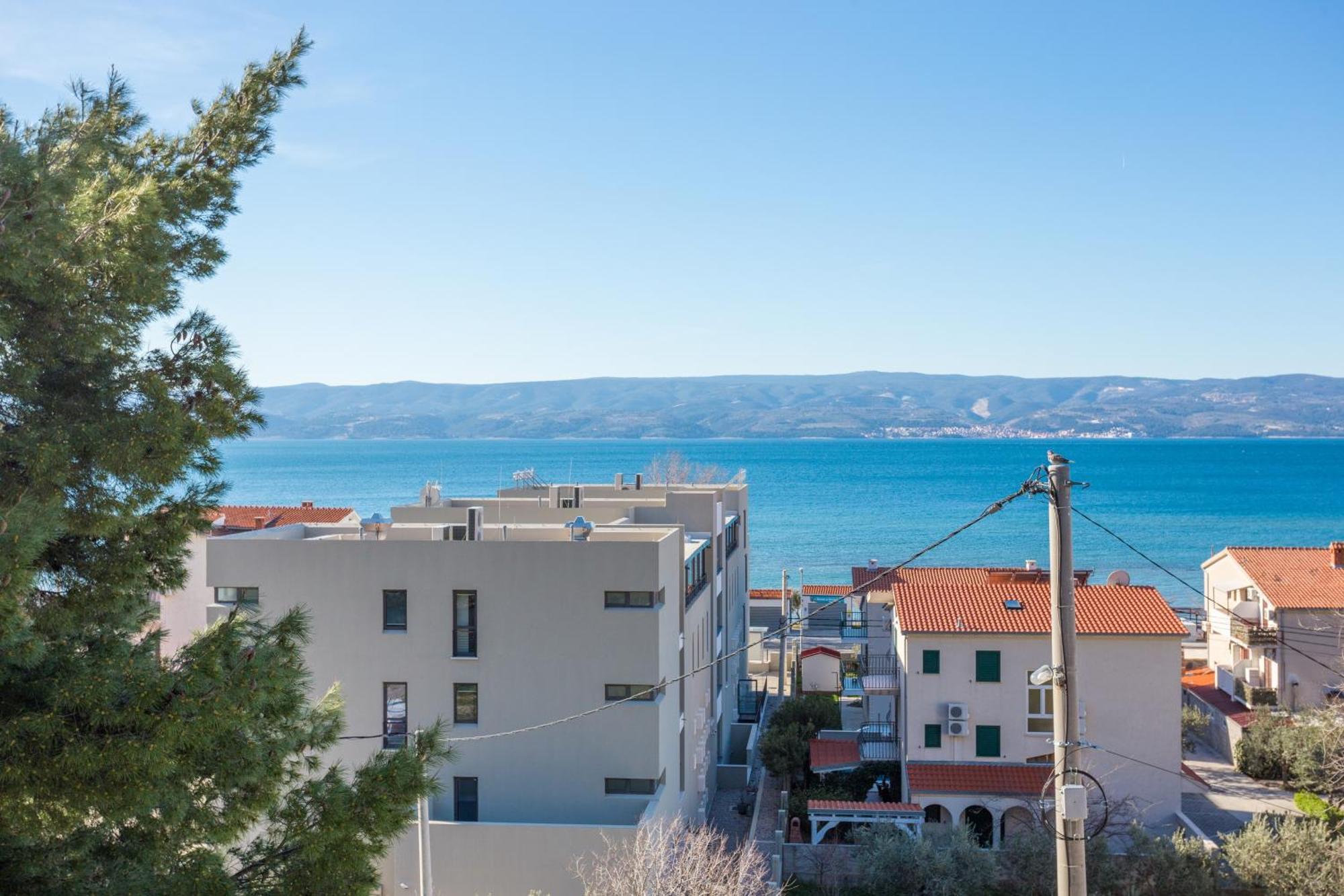 Apartments By The Sea Duce, Omis - 946 Екстер'єр фото