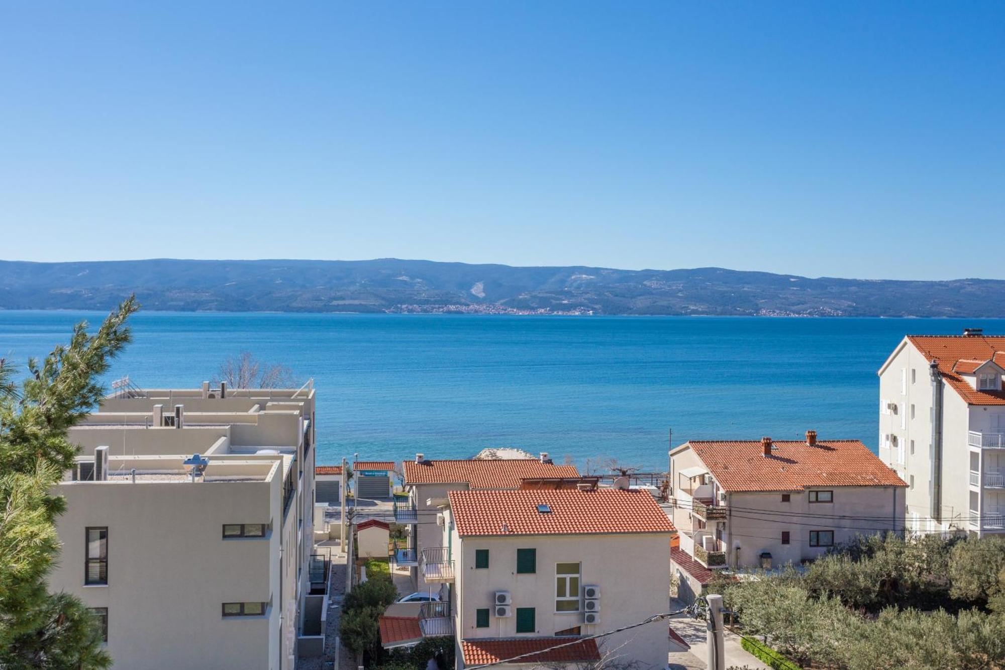 Apartments By The Sea Duce, Omis - 946 Екстер'єр фото