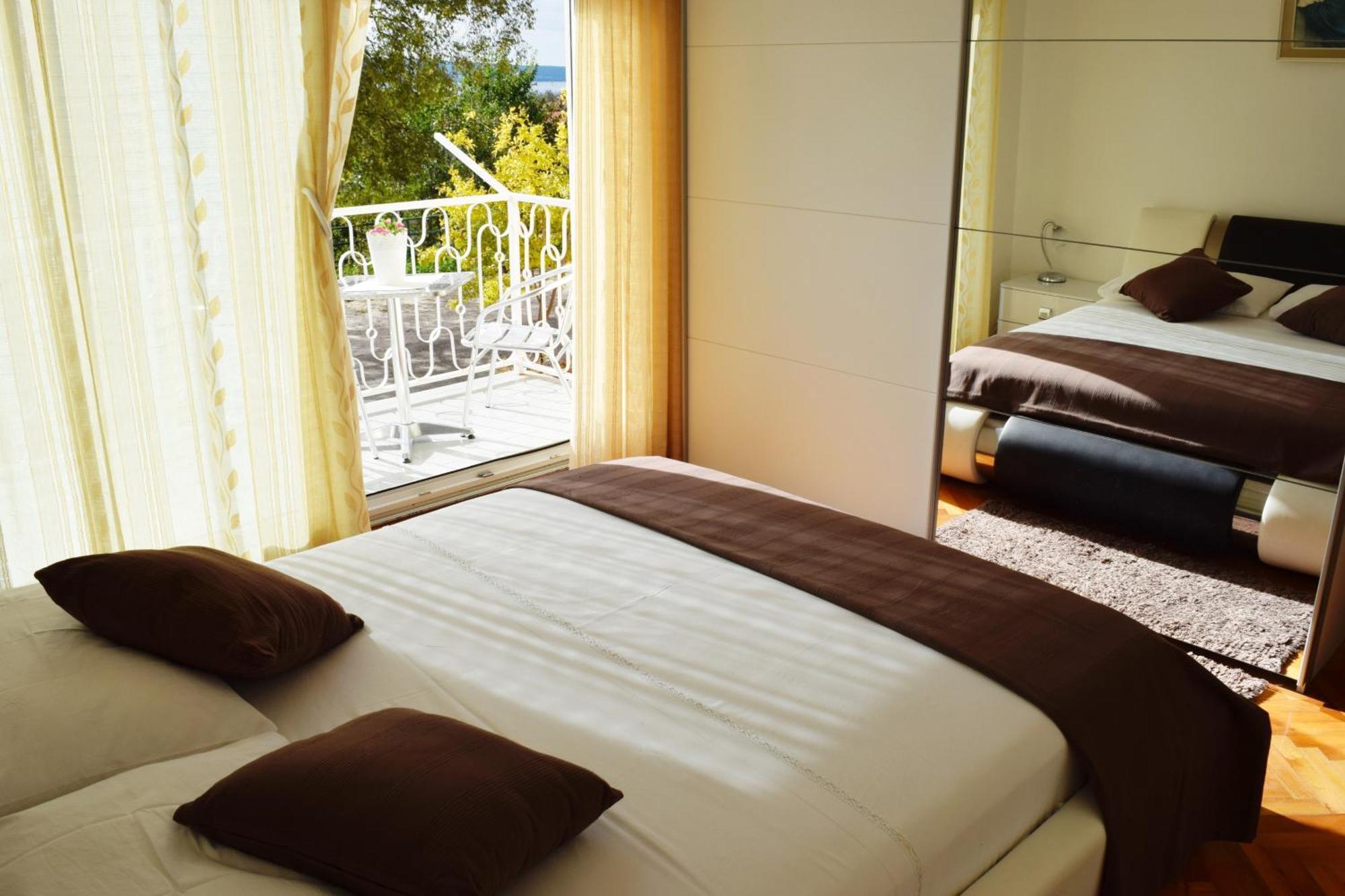 Apartments By The Sea Duce, Omis - 946 Номер фото
