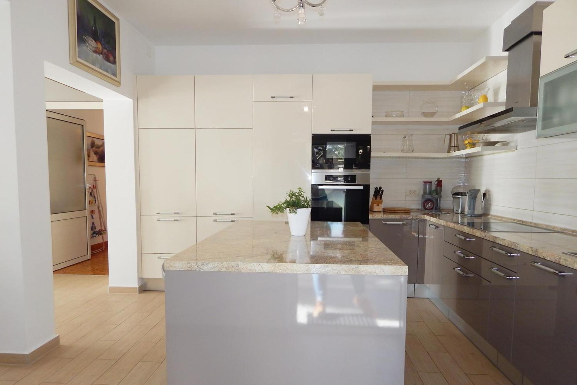 Apartments By The Sea Duce, Omis - 946 Номер фото